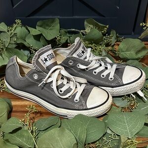 Converse Charcoal Low-Top Sneakers women’s 7 men’s 5